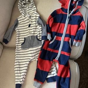 12M hooded outfit